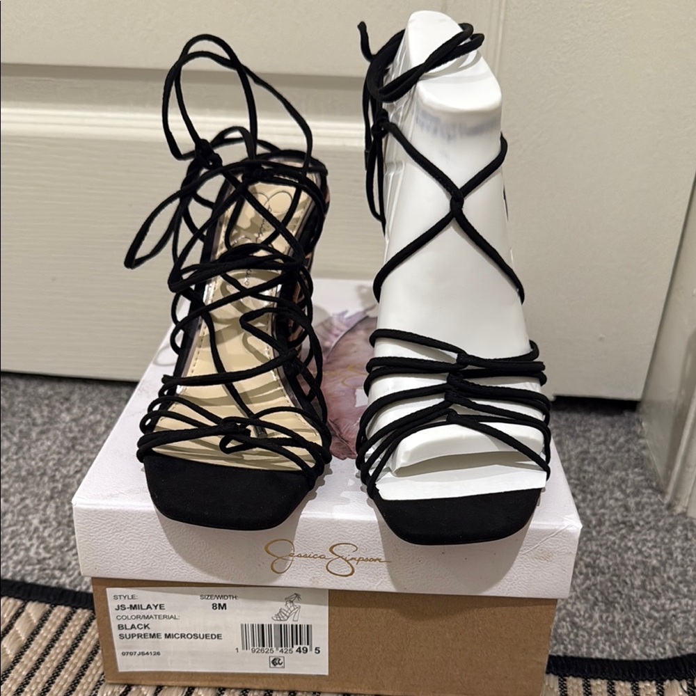 Jessica Simpson Black Strappy Heels Elegant Design